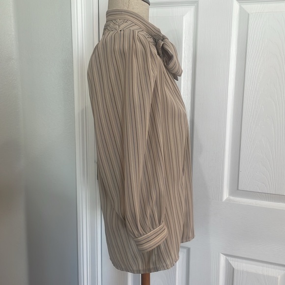 Vintage 80s Josephine button up blouse puffy 3/4 sleeves tie neck bow tan size 6 - Picture 4 of 16
